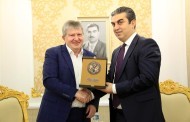 پارێزگه‌رێ دهوكێ وپارێزگه‌رێ باژێرێ ئیسن ل ئه‌لمانیا به‌حسێ خورتكرنا په‌یوه‌ندیێن دوو قولى كر