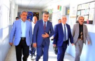 پارێزگه‌رێ‌ دهوكێ‌ ب وه‌كاله‌ت ورێڤه‌به‌رێ‌ گشتی یێ‌ په‌روه‌ردێ‌ دوڤ چونا ره‌وشا قوتابیان دكه‌ن ده‌مێ‌ ئه‌زمونێن خولا دووێ‌ ئه‌نجامده‌ن