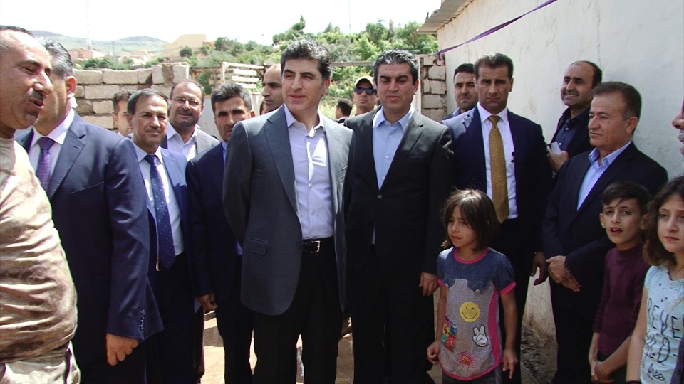 ئهڤرۆ هاتنه بهلاڤكرن.. سهرۆكێ حكومهتێ 350 ملیۆن بۆ زیانڤێكهفتیێن دهۆكێ مهزاختن