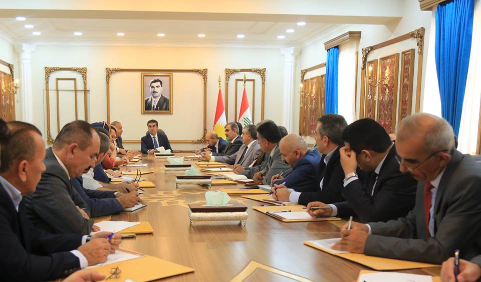 پارێزگهرێ دهوكێ دگهل قایمقام و رێڤهبهرێن پهروهردێ كوم بو