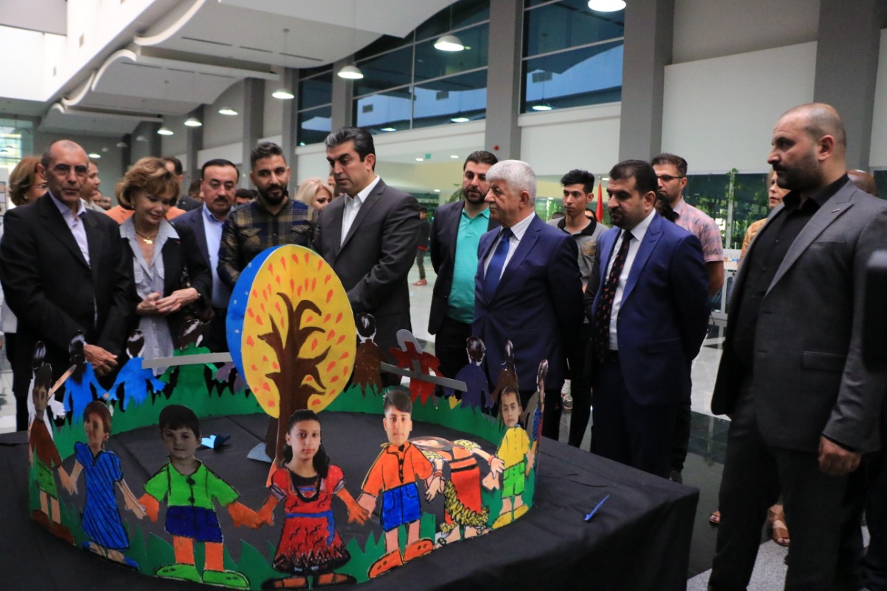 دهوك …. ڤیستهڤالا پێكڤه ژیانێ یا هونهری هاته سازكرن