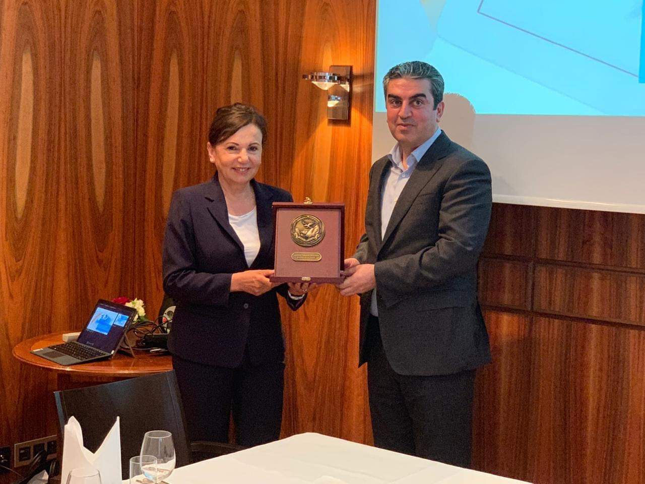 پارێزگهرێ دهوكێ دگهل سهروكا وهبهرهینانێ ل ویلایهتا نورت راین فایتسفیلد ل ئهلمانیا كوم بوو