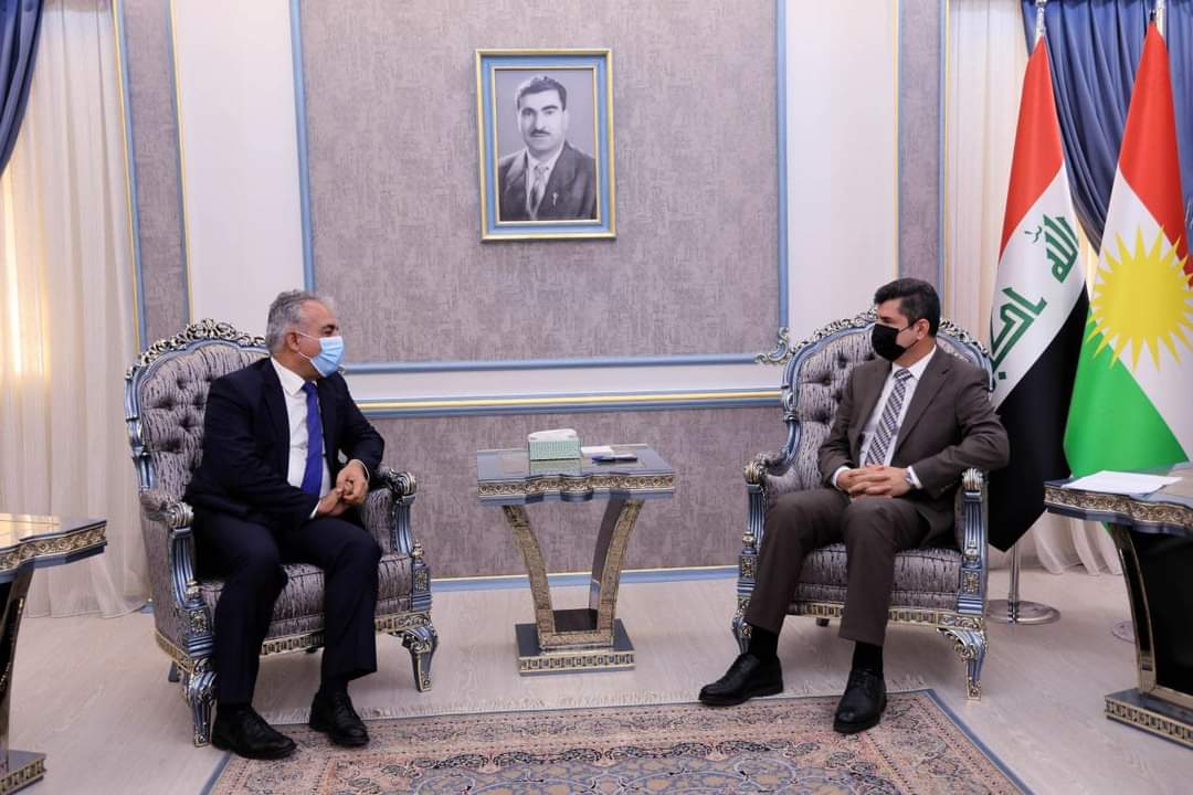 پارێزگارێ دهۆکێ پێشوازی ل سەرۆکێ دەزگایێ خێرخوازیێ بارزانی کر