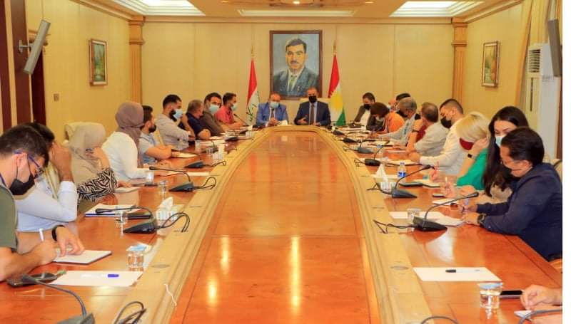 ل دووڤ راسپاردەیێن بەرێز پارێزگارێ دهۆکێ کۆمبوونەک ل دۆر زیانێن هشکەسالیێ و کێمیا ئاڤێ ھاتە ئەنجامدان